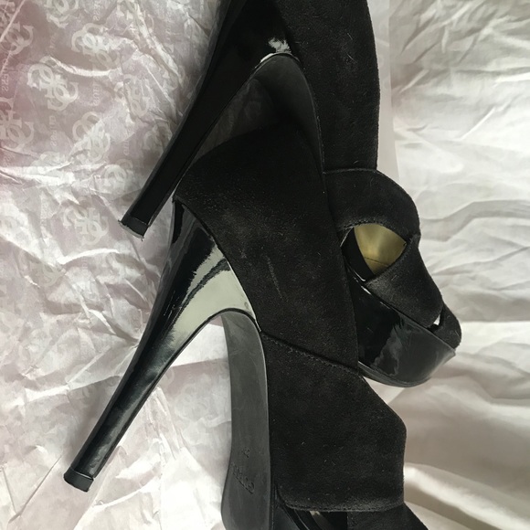 GUESS  GWATENSE  Platform Peep Toe Pump - Picture 8 of 9